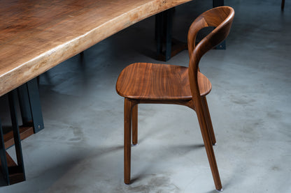 Macedonian Chair – A Bold Expression of Modern Craftsmanship