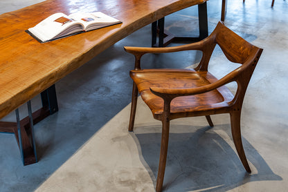 Master Chair – Where Comfort Meets Timeless Design