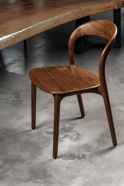 Macedonian Chair – A Bold Expression of Modern Craftsmanship