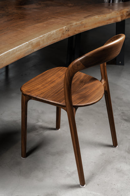 Macedonian Chair – A Bold Expression of Modern Craftsmanship