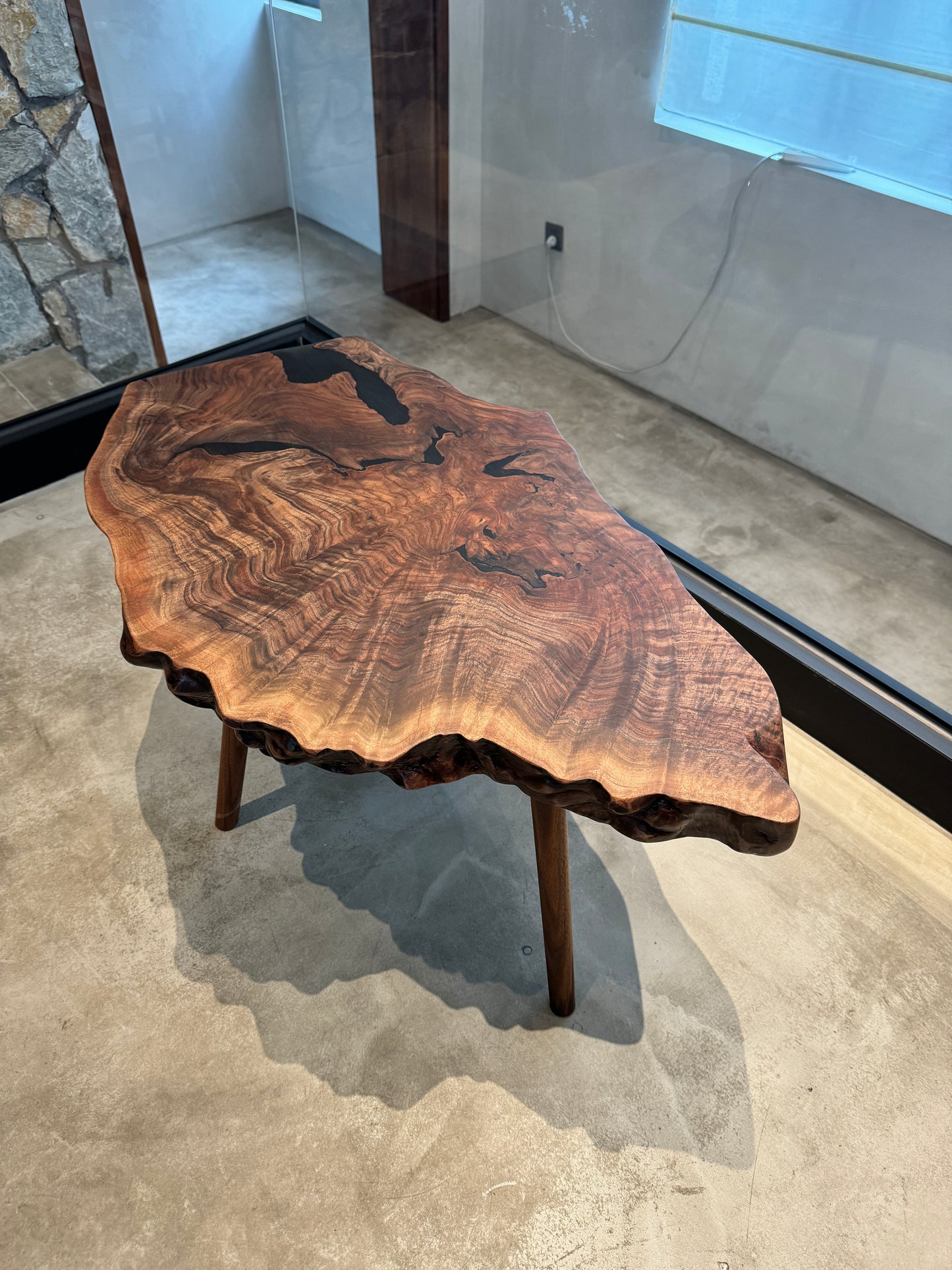 Title: Burl Wood Coffee Table – A Stunning Natural Masterpiece (One-of-a-Kind)